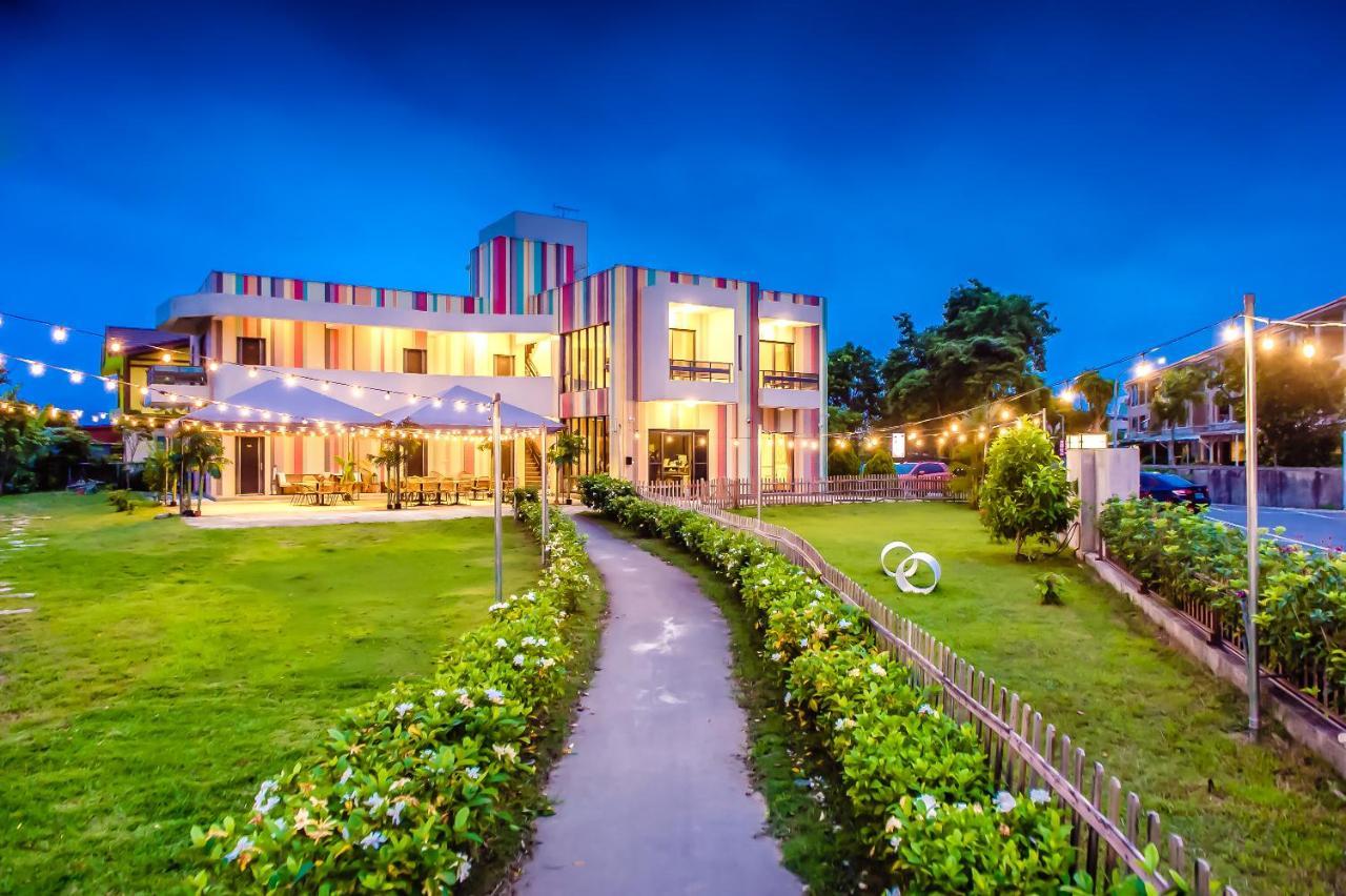 Taitung Rainbow Pet Friendly Maison Resort エクステリア 写真